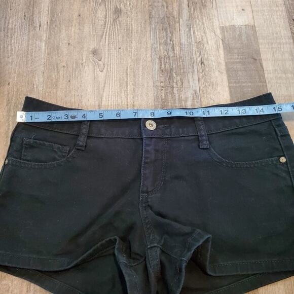 𝅺Arizona Jean company size 7 juiniors shorts - Picture 3 of 8